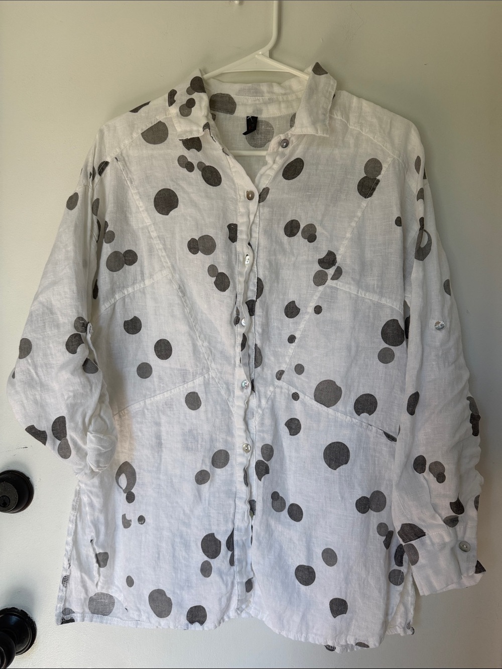 Inizio Italian Linen white grey polka dot 3/4 sleeve button down Top small